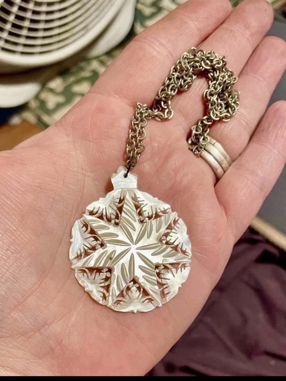 Vintage mother of pearl necklace